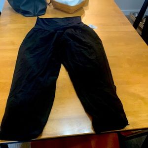 Maternity jogger. Black.  Super cute comfortable